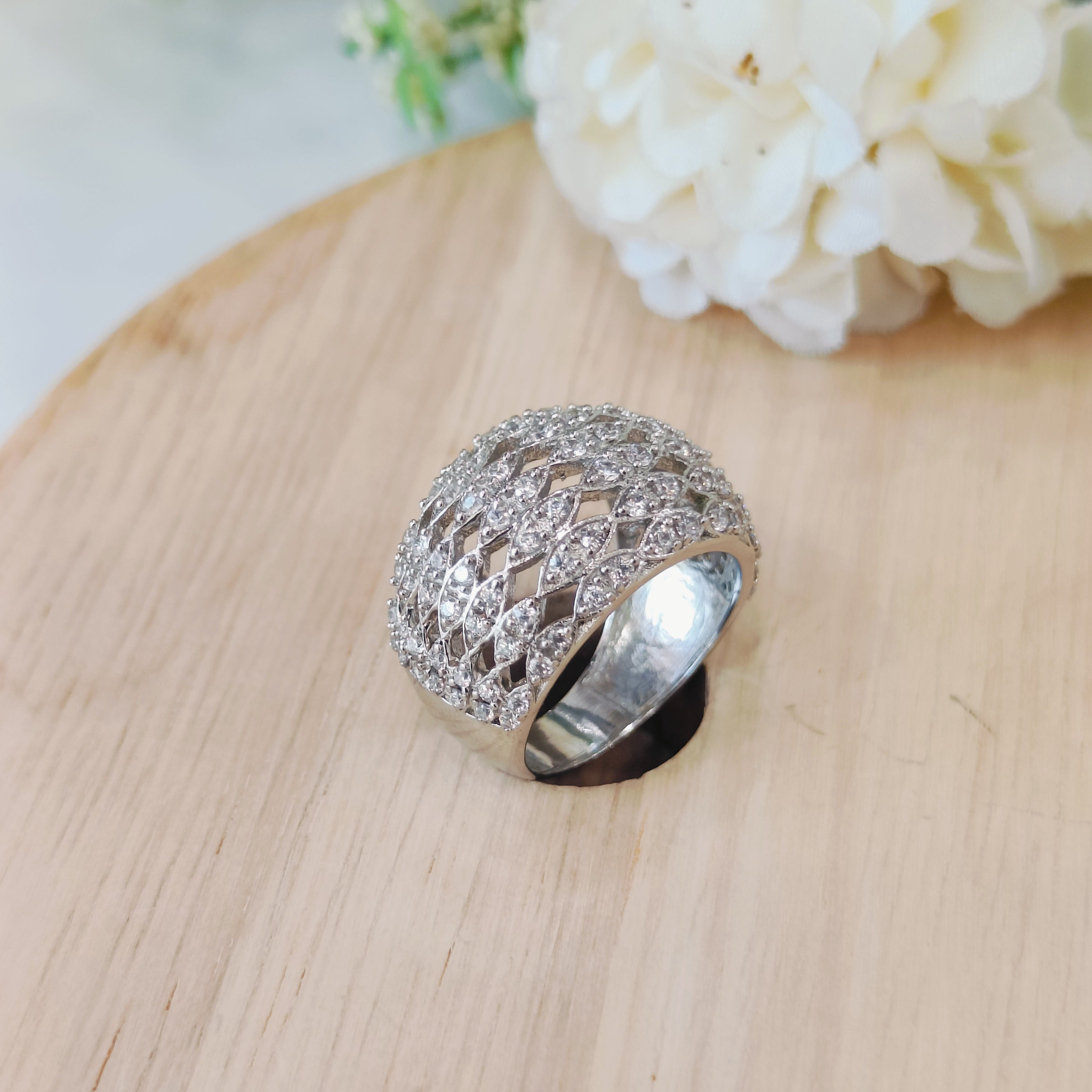 Vs sterling silver cocktail ring 173
