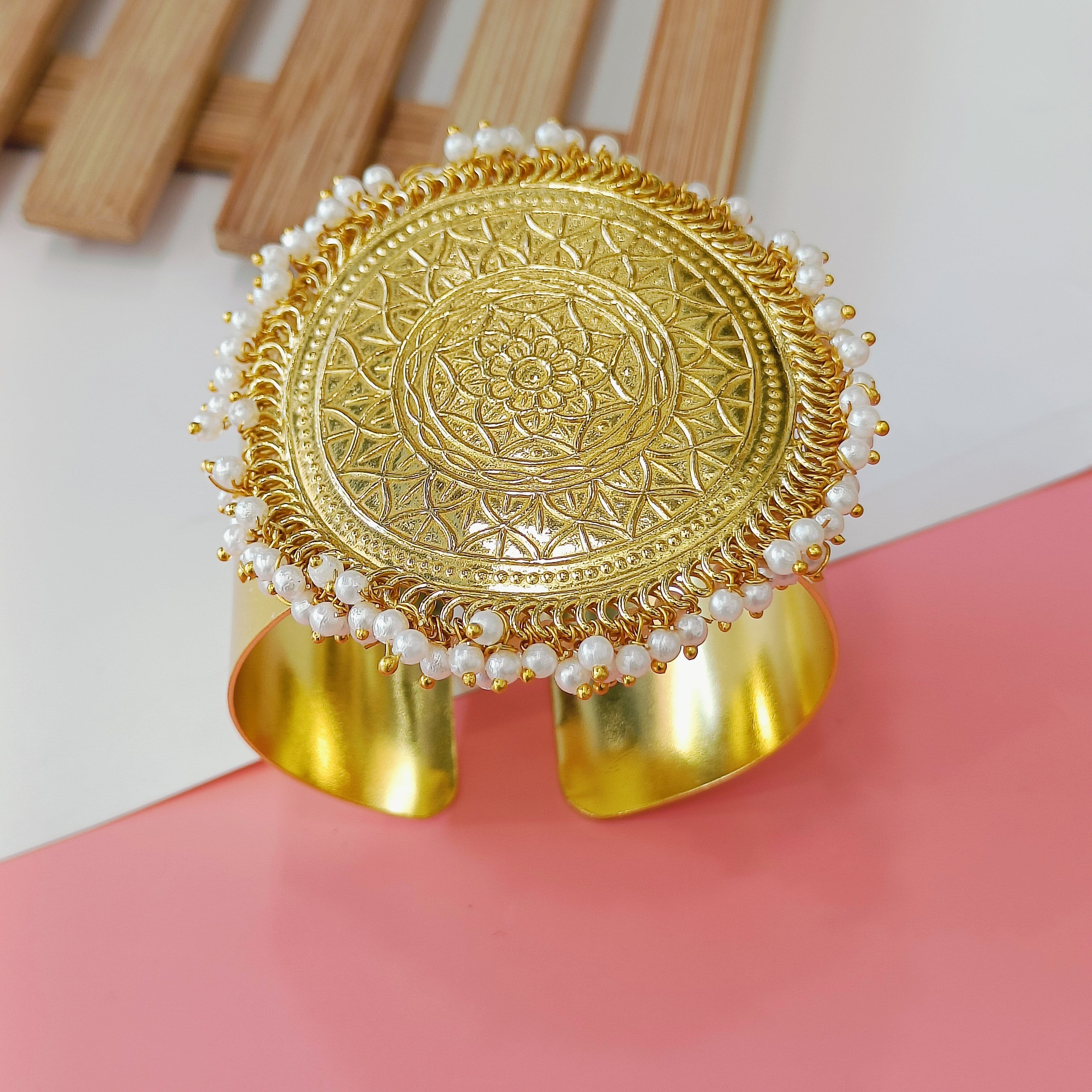 🎁 Layla Ella bracelet (100% off)