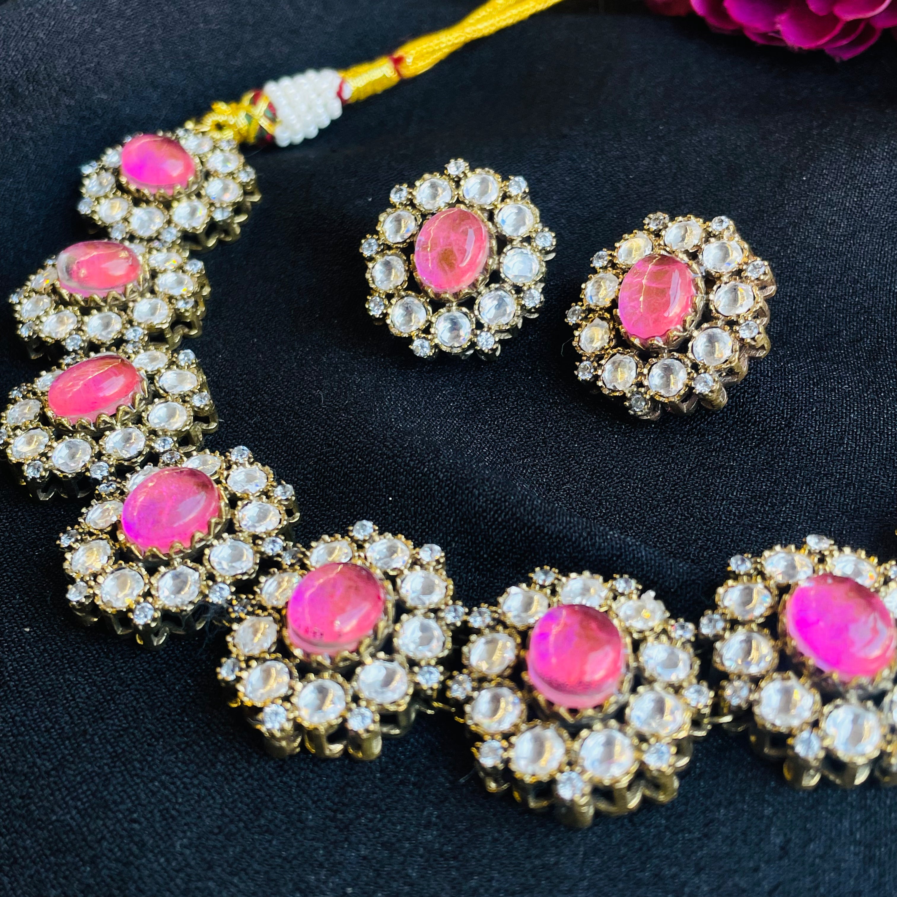Nayaab Anju Neckpiece