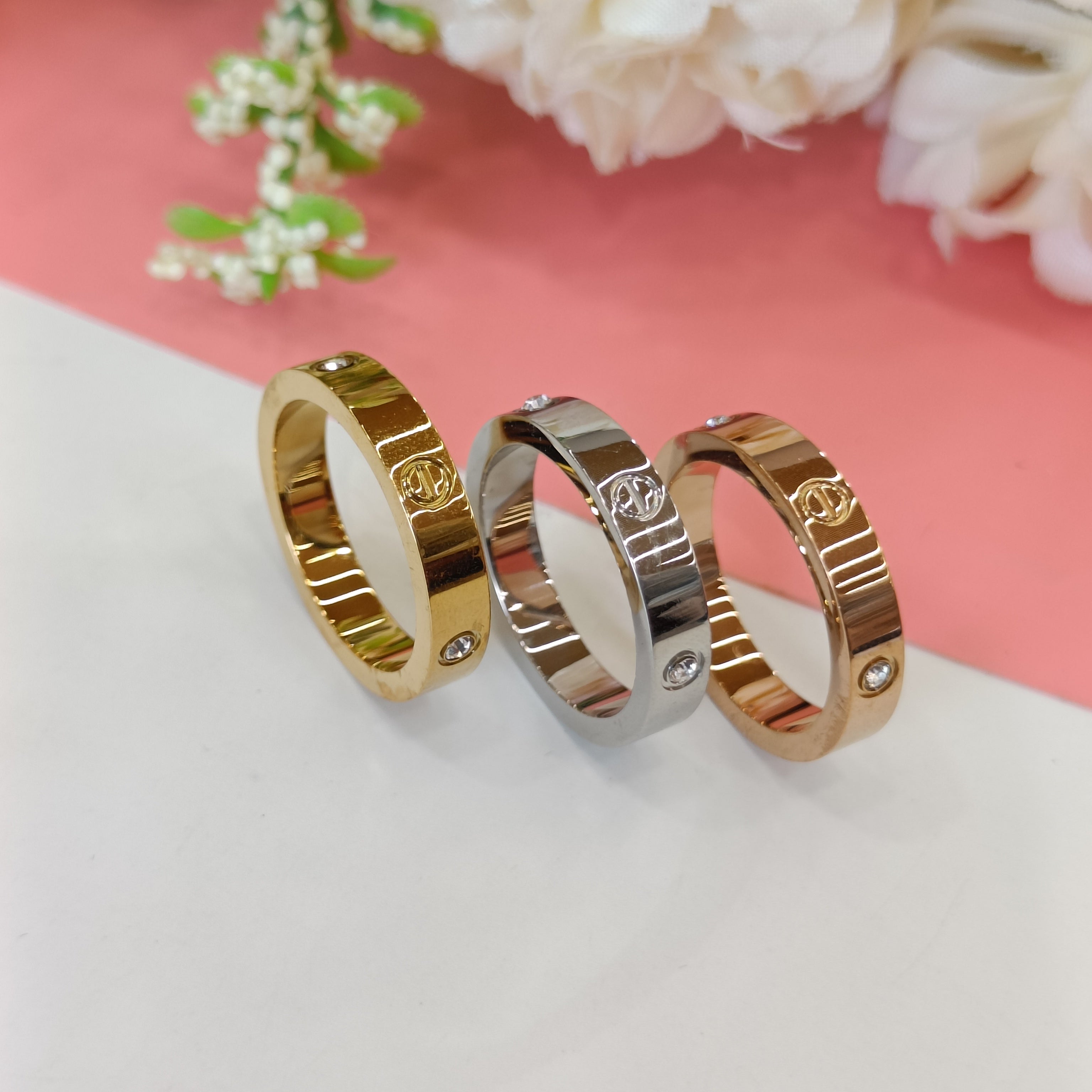 Layla gold ring 1087