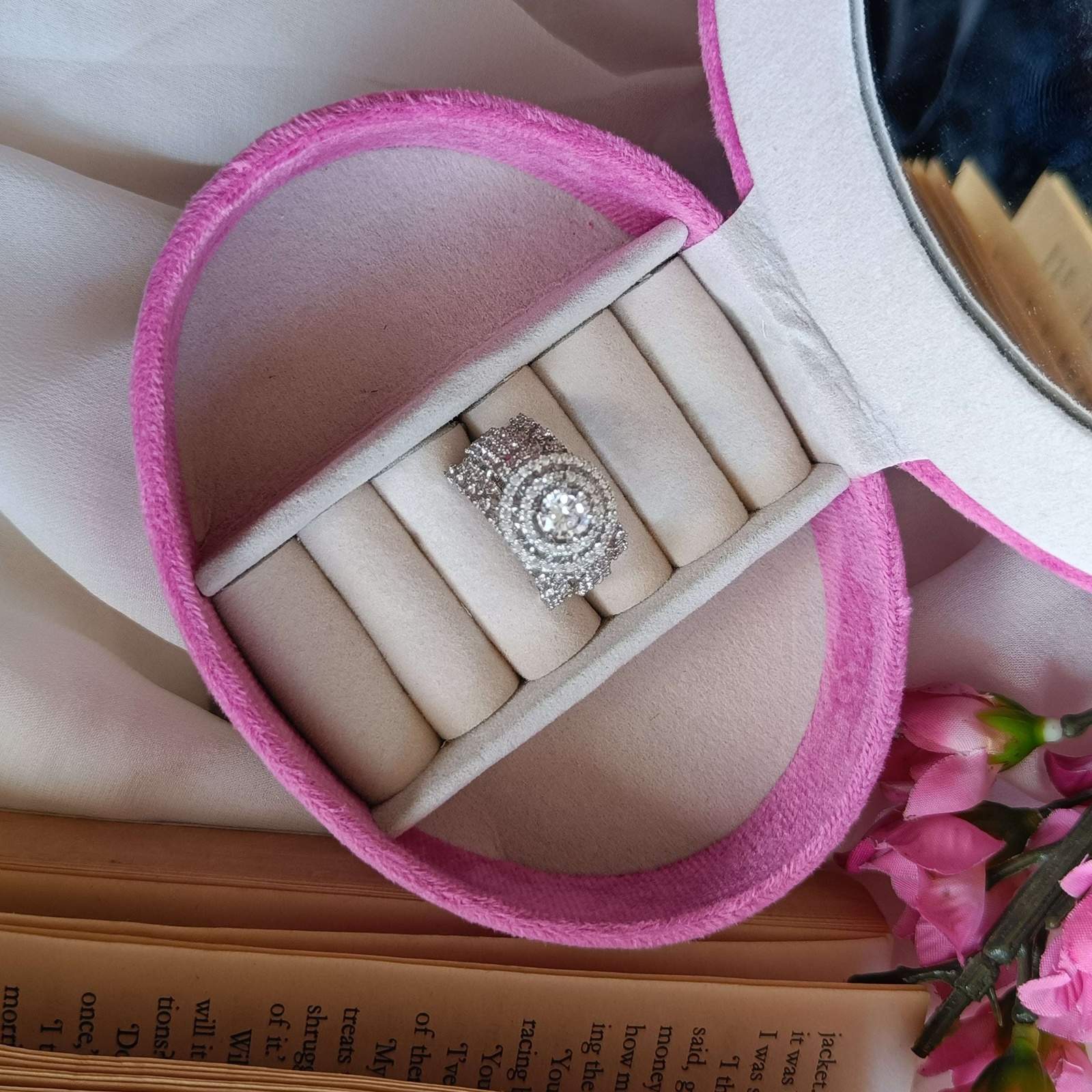 Vs sterling silver cocktail ring 094 Velvet box by Shweta